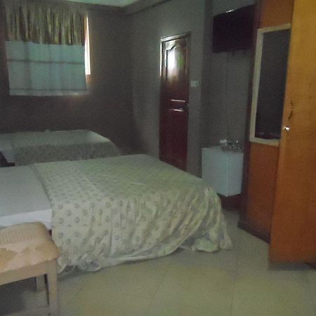 Hôtel Yegoala à Kumasi Extérieur photo