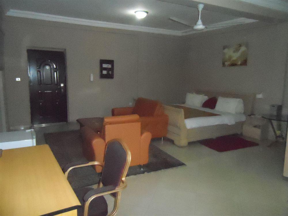 Hôtel Yegoala à Kumasi Extérieur photo
